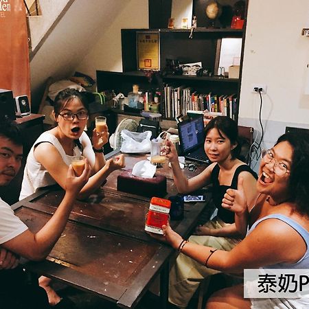 Good Garden Female Hostel Tainan Exterior foto