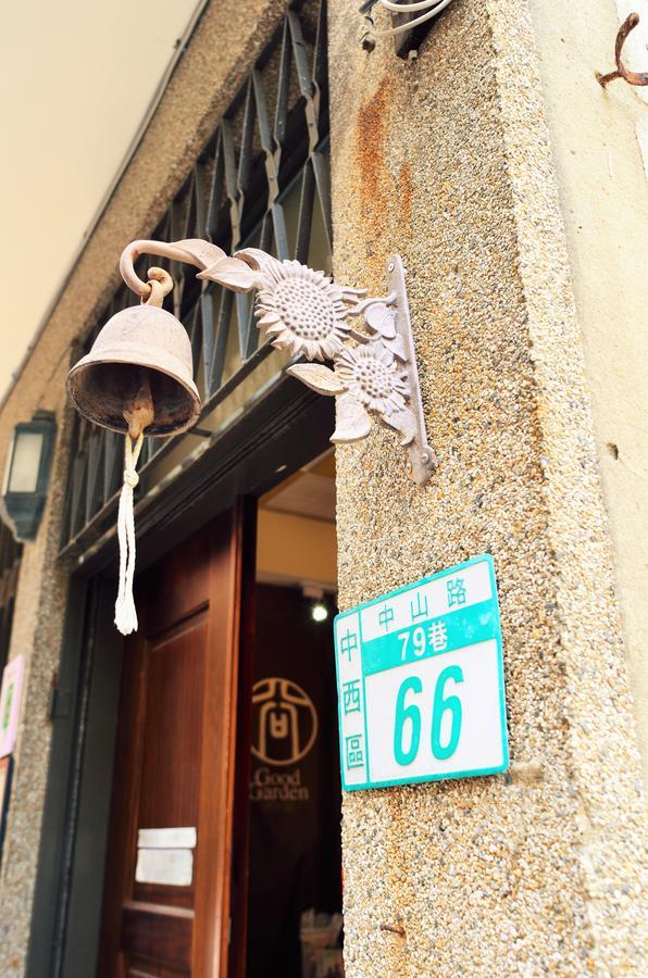 Good Garden Female Hostel Tainan Exterior foto